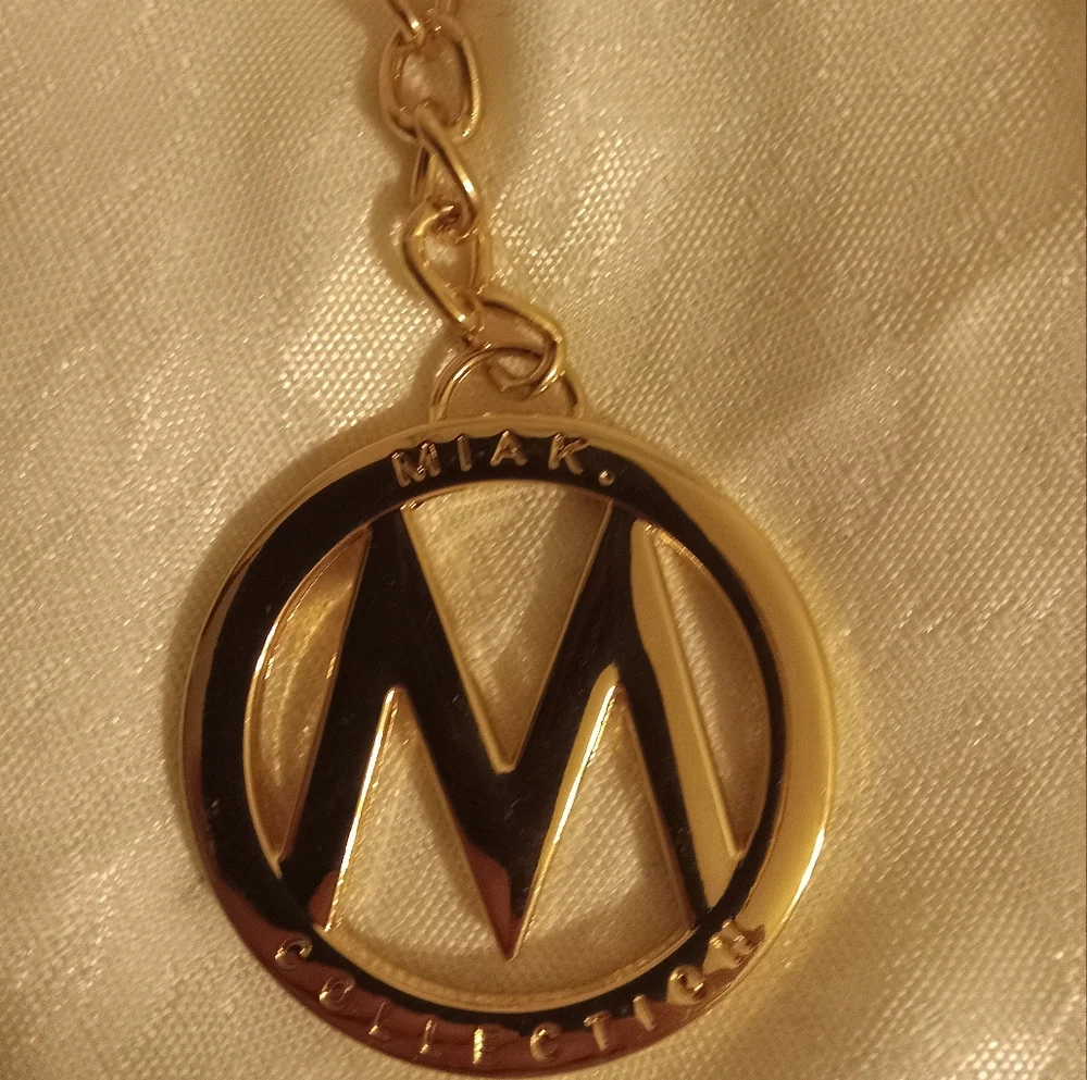 Mai K farrow Vintage Collection gold tone butterfly key ring
